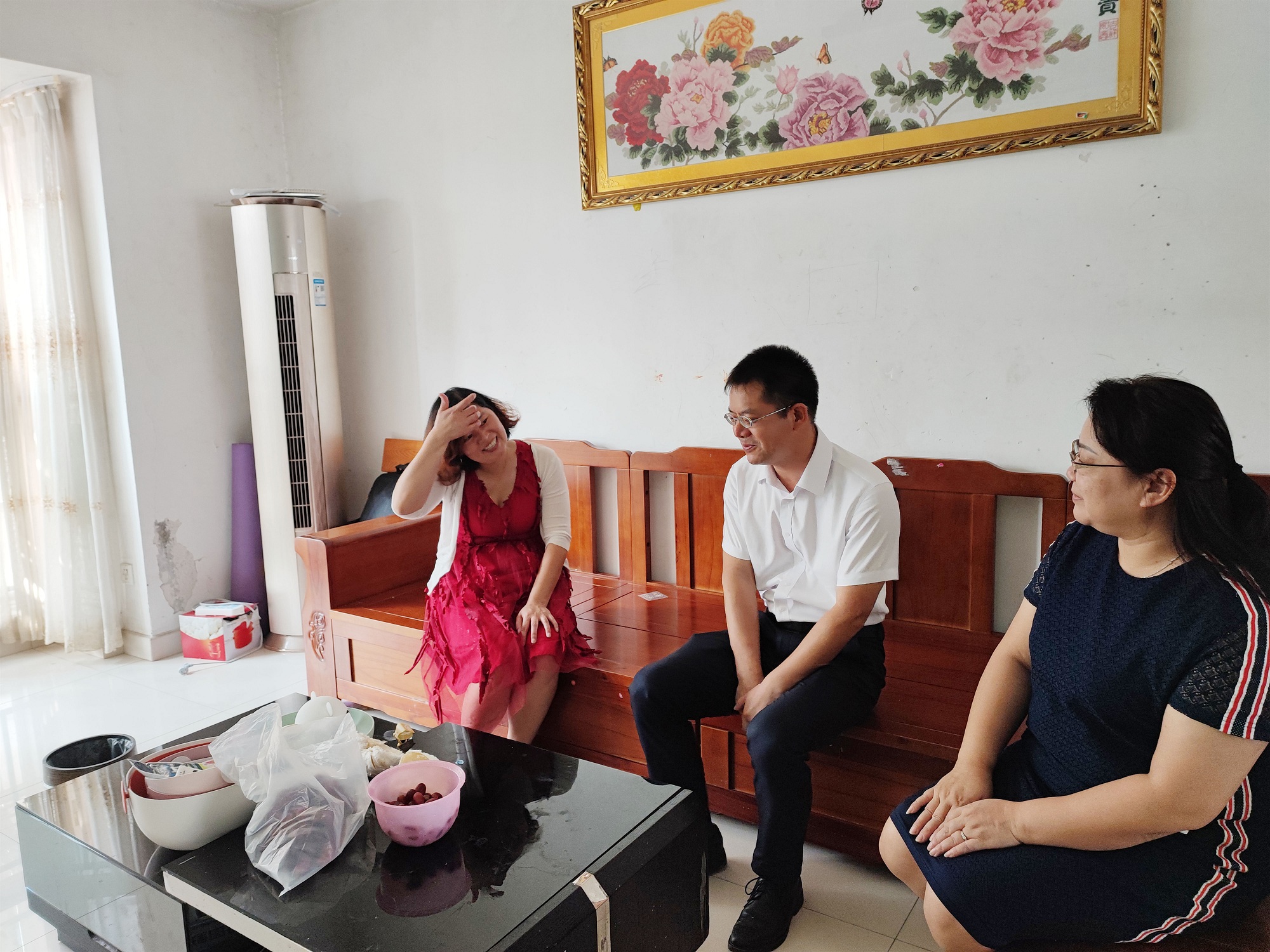 20210926 一分公司“双节”前夕慰问外洋员工眷属 图_副本.jpg